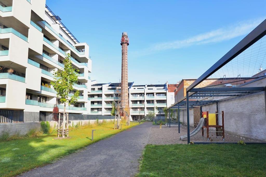 Modern Apartment • Garden • Near The City Center Prag Exterior foto